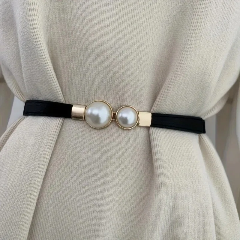 A Slender Waist Belt for the Dress, Which Can Cinch the Waist, Exudes an Elegant and Retro Charm. It Features Pearl Double Buckl