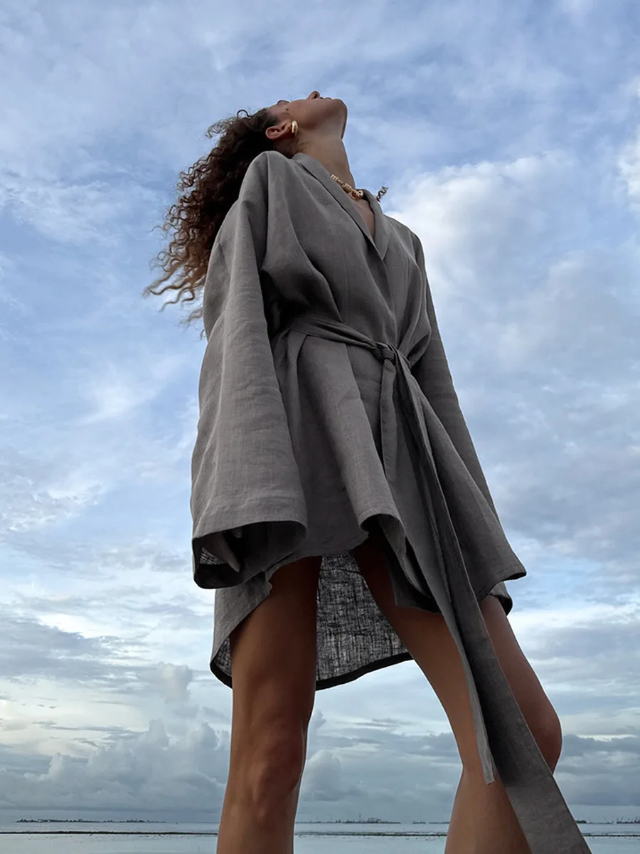 Bornladies Abito a vestaglia in cotone e lino 2025 Autunno Inverno Abito a maniche lunghe in pizzo da donna nuovo Abito da spiaggia casual e confortevole