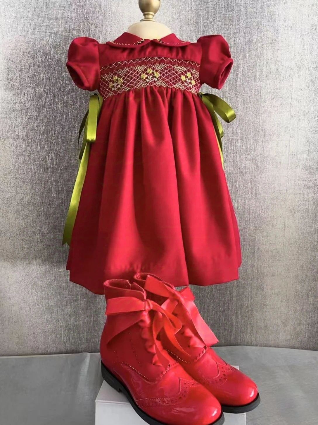 

0-12Y Baby Girl Summer Handmade Embroidery Smocking Vintage Princess Red Dress for Birthday Photography Holiday Eid A308