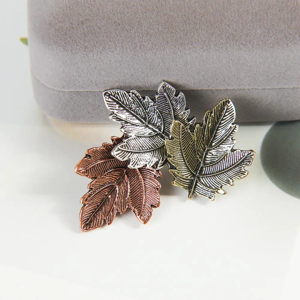 Vintage Maple Leaf Brooches Metal Women Girls Charm Exquisite Collar Lapel Brooch Pins Fashion Jewelry Party Garment Accessories