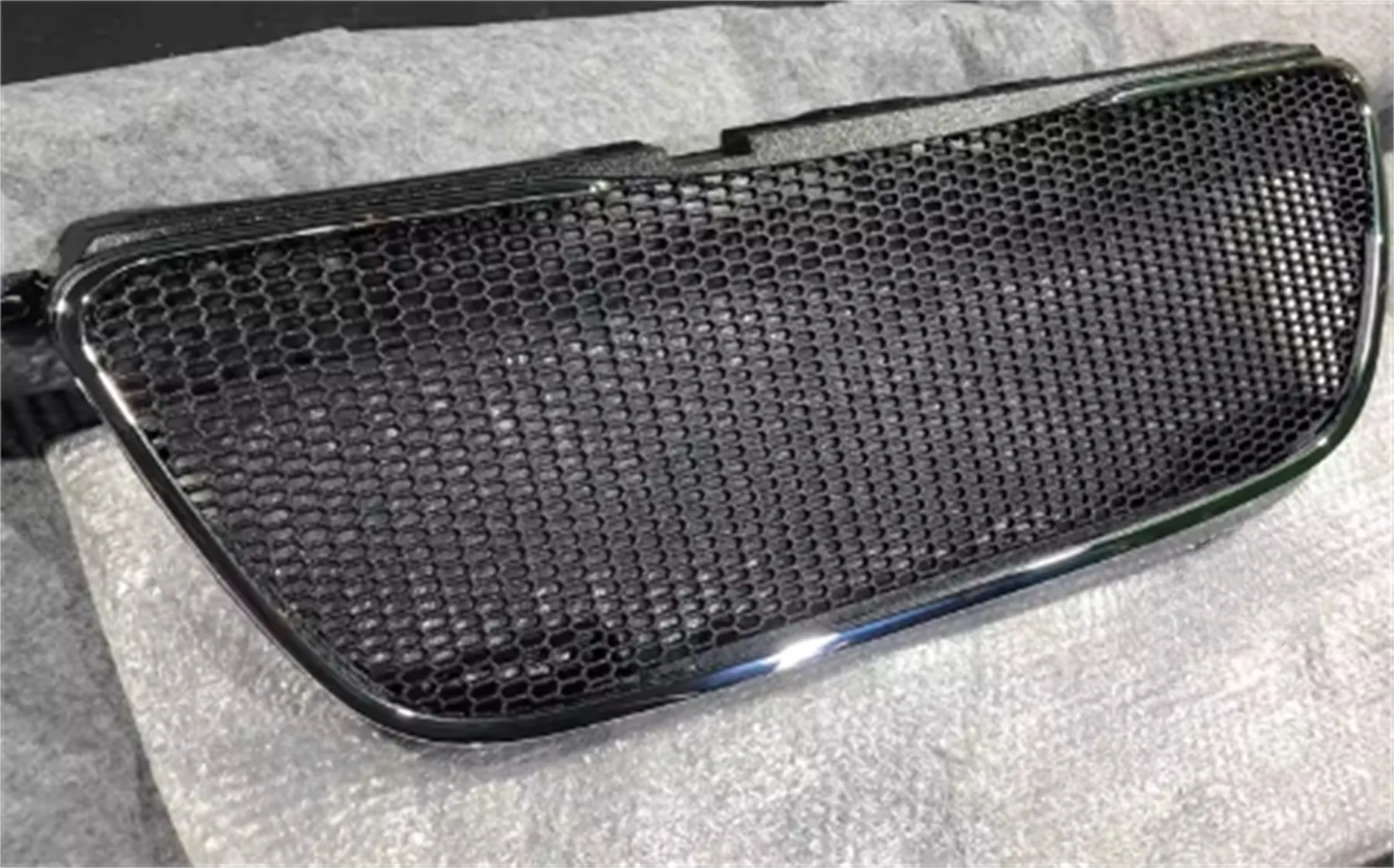 

Car Front Bumper Grill Mask Radiator Grille for Peugeot 508 Racing Grills