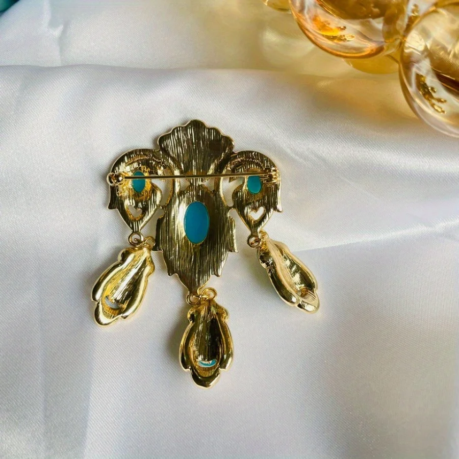 Women\'s Antique Palace Style Anti-glare Brooch Buckle Inlaid Resin Gemstone Senior Sense Cheongsam Accessories Corsage Pin