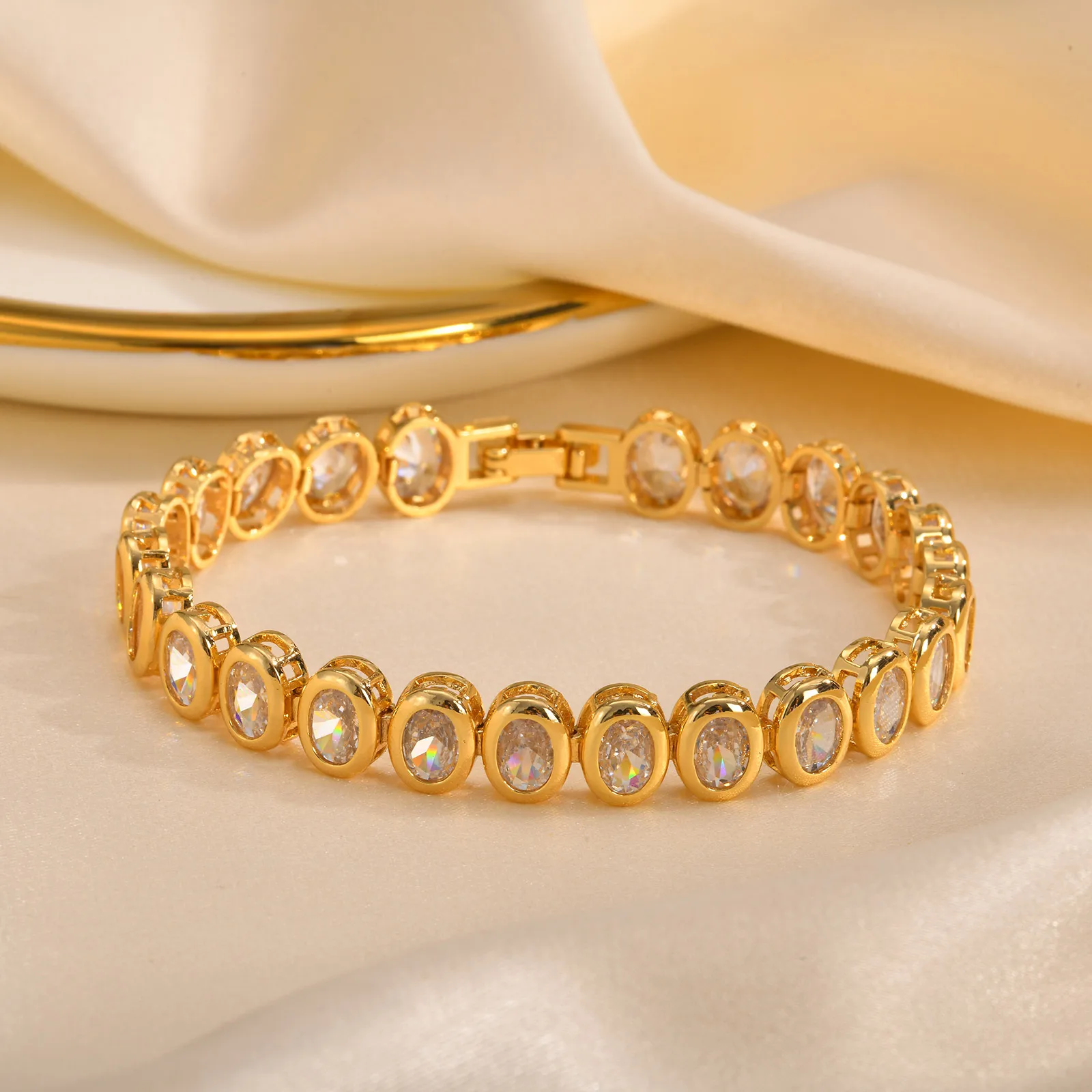 

Paperclip Gold Plated Cubic Zirconia Chain Bracelet, Chunky Link Watch Strap Adjustable Bracelets Trendy Jewelry For Women Gift