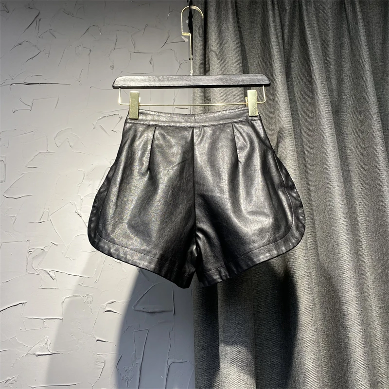 Shorts de couro cintura alta para mulheres, calça casual para senhoras, calça curta elegante para todos os jogos, café preto