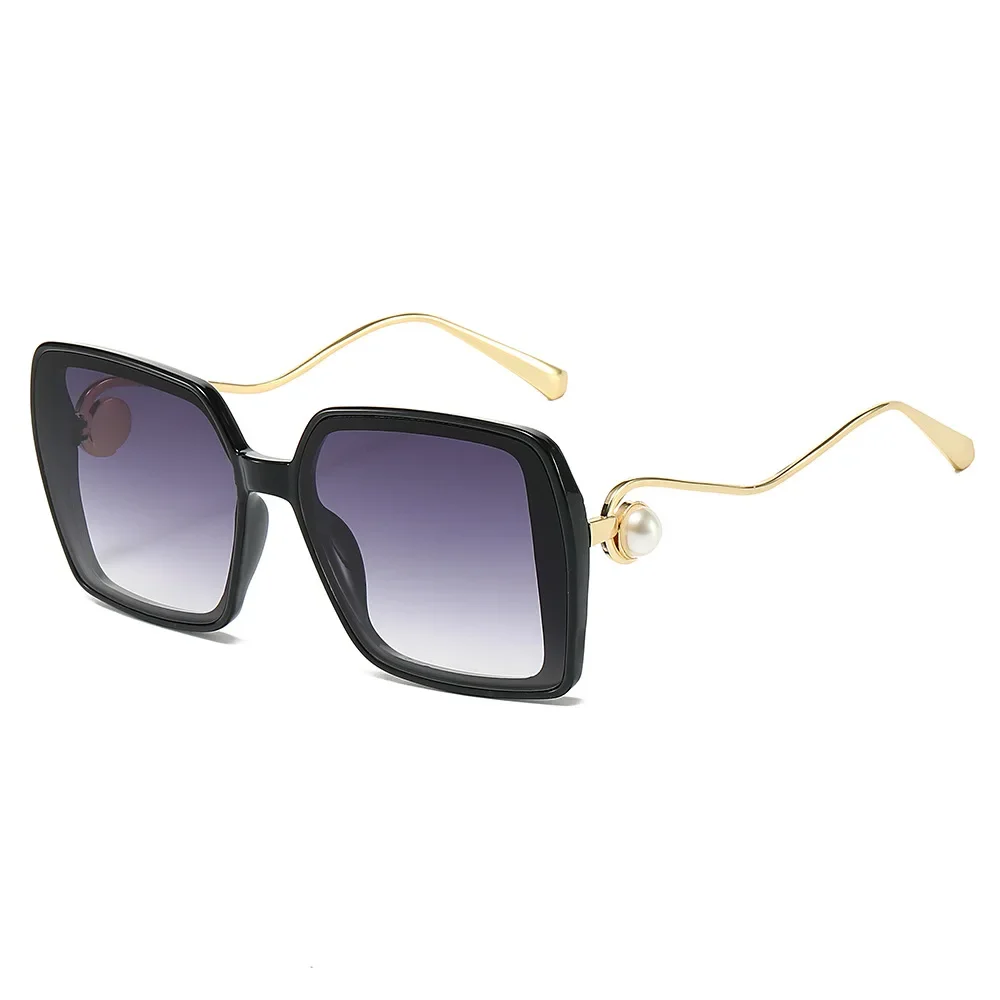 

2025 New Arrival Fashion Style Women's Sunglasses Trendy High-End Style UV400 Shades Chic & Elegant Designer Eyewear for Ladies