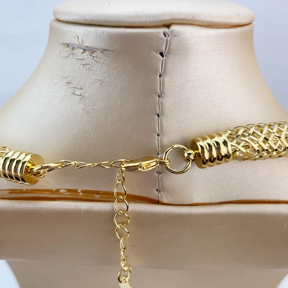 طقم مجوهرات عصرية للسيدات من EMMA قلادة وأقراط برازيلية مطلية بالذهب لمجموعة هدايا إكسسوارات الحفلات