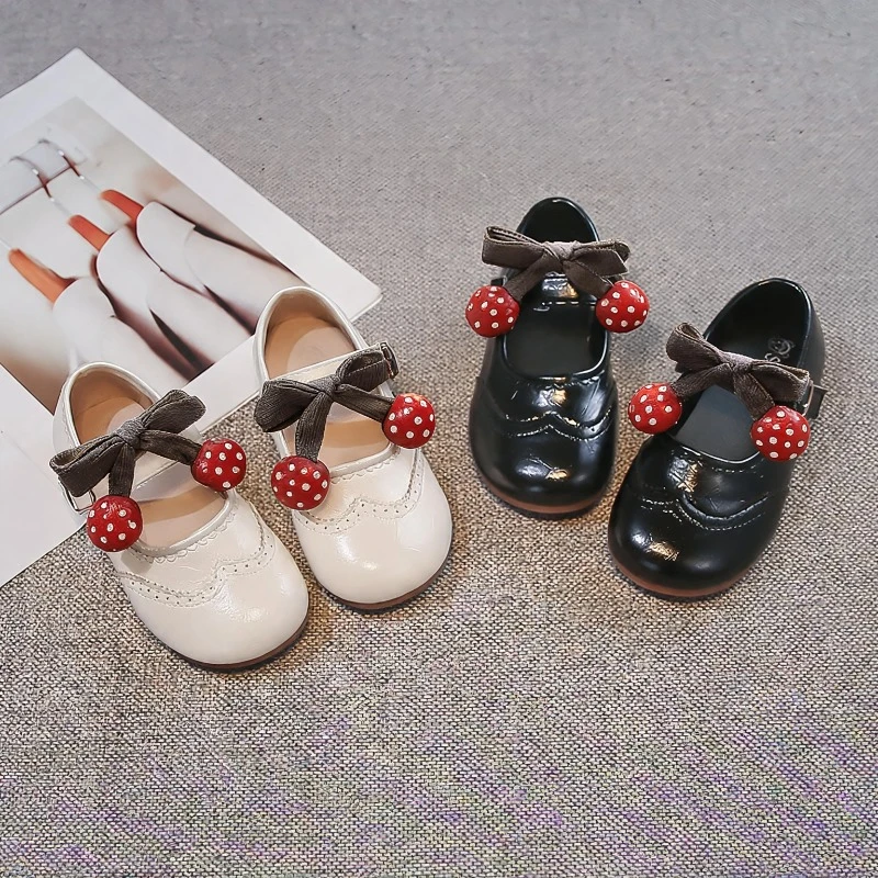 Mädchen-Flachschuhe mit runden Zehen, vielseitige Kinder-Lederschuhe mit weicher Sohle, 2026 brandneue Kinder-Prinzessinnenschuhe, rutschfest. – Detail 3