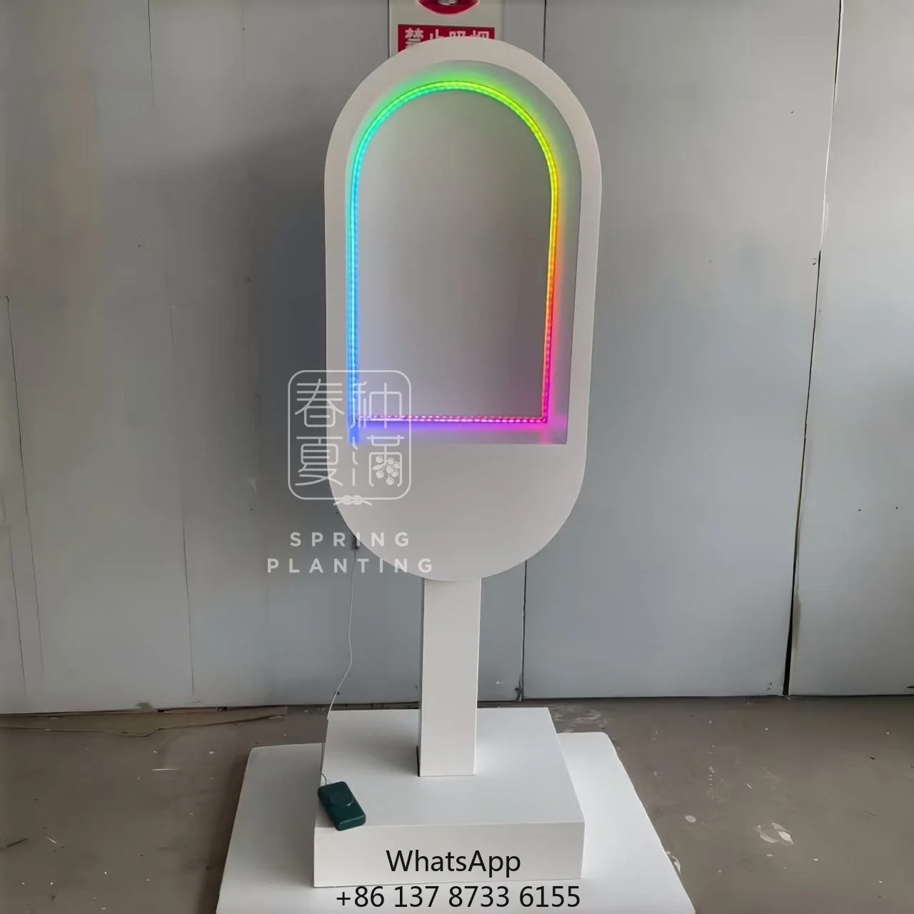 

Outdoor Party Decor Telephone Booth Beige Audio Guestbook Stand For Wedding Decoration