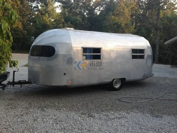 شاحنة طعام متنقلة من Ce Iso قابلة للقطر مقطورة طعام Airstream Caravan عربة متنقلة