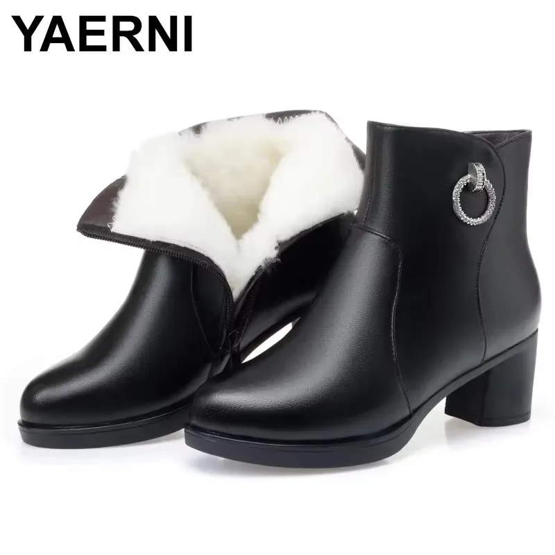

2025 New Winter lighted Wool Boots Big Size 41 42 43 Fashion Mid Heel Women's Boots Warm Ladies' Booties