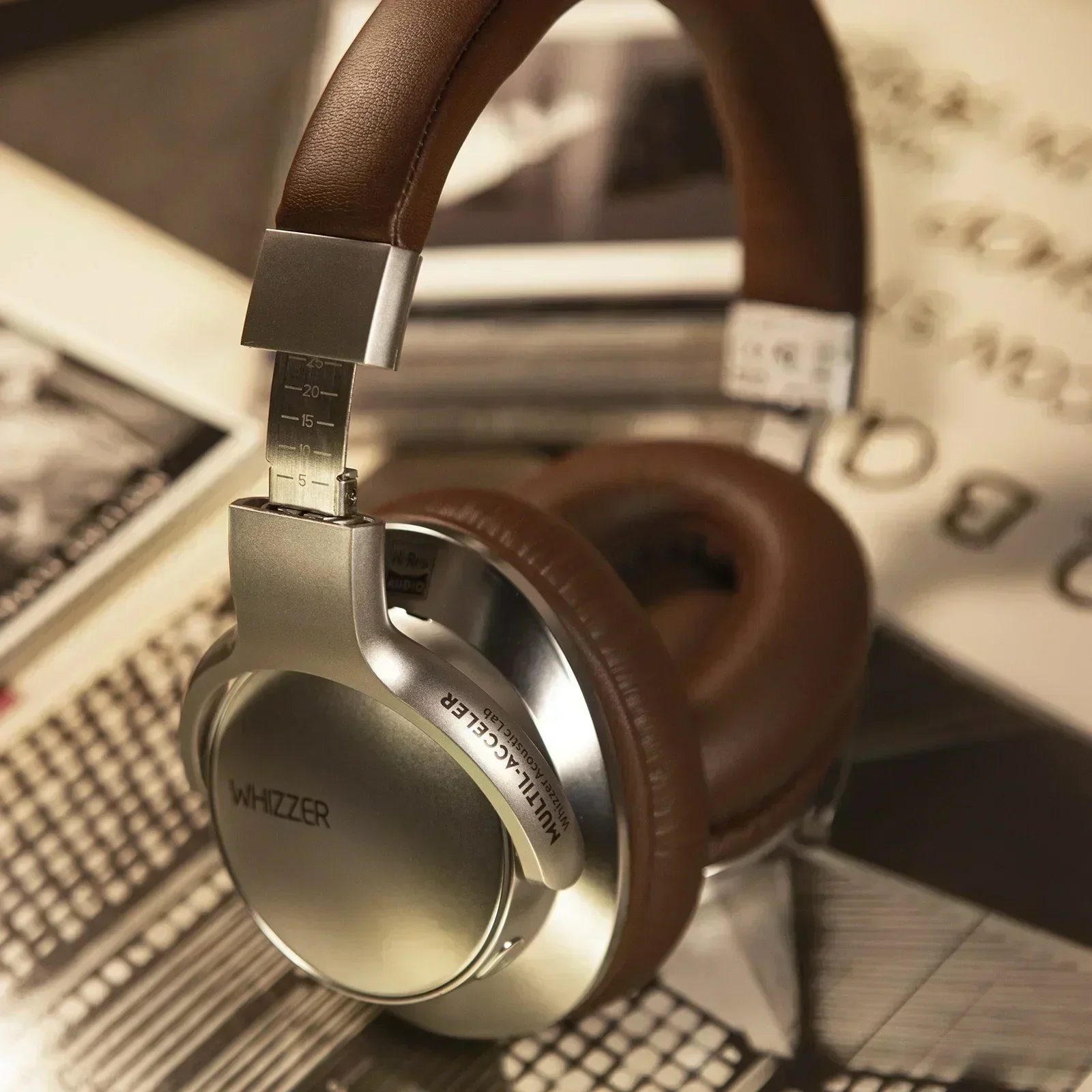 Whizzer W1S سماعات الرأس الرجعية فوق الأذن سماعة لاسلكية تعمل بالبلوتوث أغطية الرأس النشطة الحد من الضوضاء منخفضة تأخير سماعات ميلارد #2