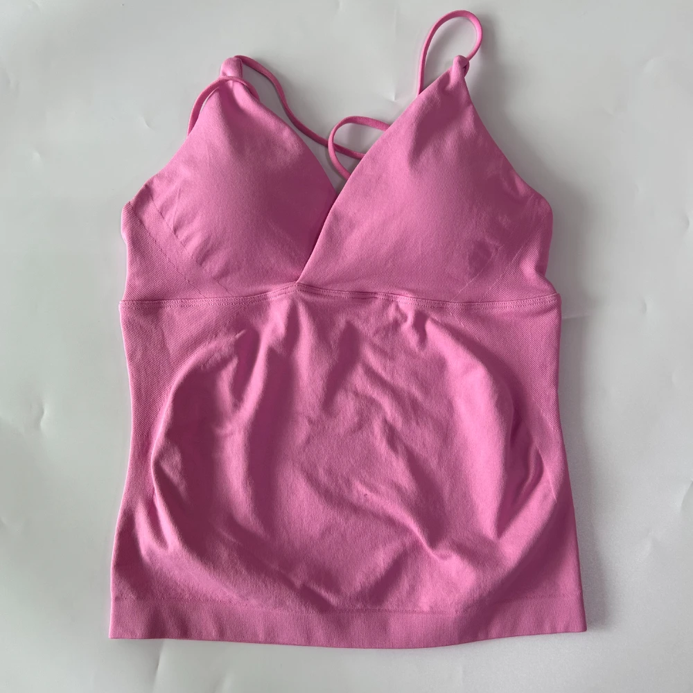 Twist-Front-Longline-Top, rückenfreies Sport-Tanktop für Damen, gepolsterte Yoga-Weste, Workout-Fitness-Top, hochelastisch, schnelltrocknend, für Laufen und Fitness. – Detail 14
