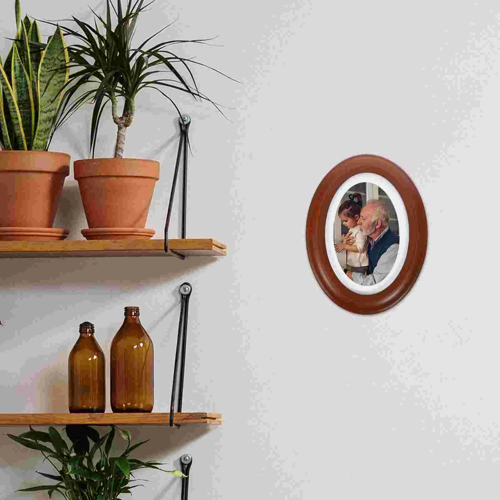 Solid Wood Wall Hanging Photo Frame Decoration Picture Frames Classic Wooden Oval Vintage