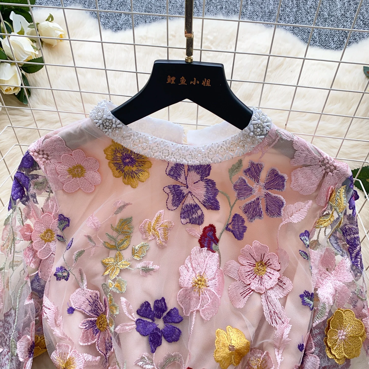 シックなヴィンテージ O ネックスリム刺繍エレガントな妖精韓国ファッション自由奔放に生きるサンドレス女性服ミニドレス