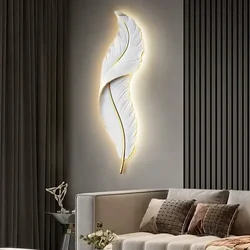 Applique Murale LED en Résine avec Plumes Créatives, Luminaire Décoratif d'Nik, Idéal pour une Chambre à Coucher, un Salon ou une Télévision