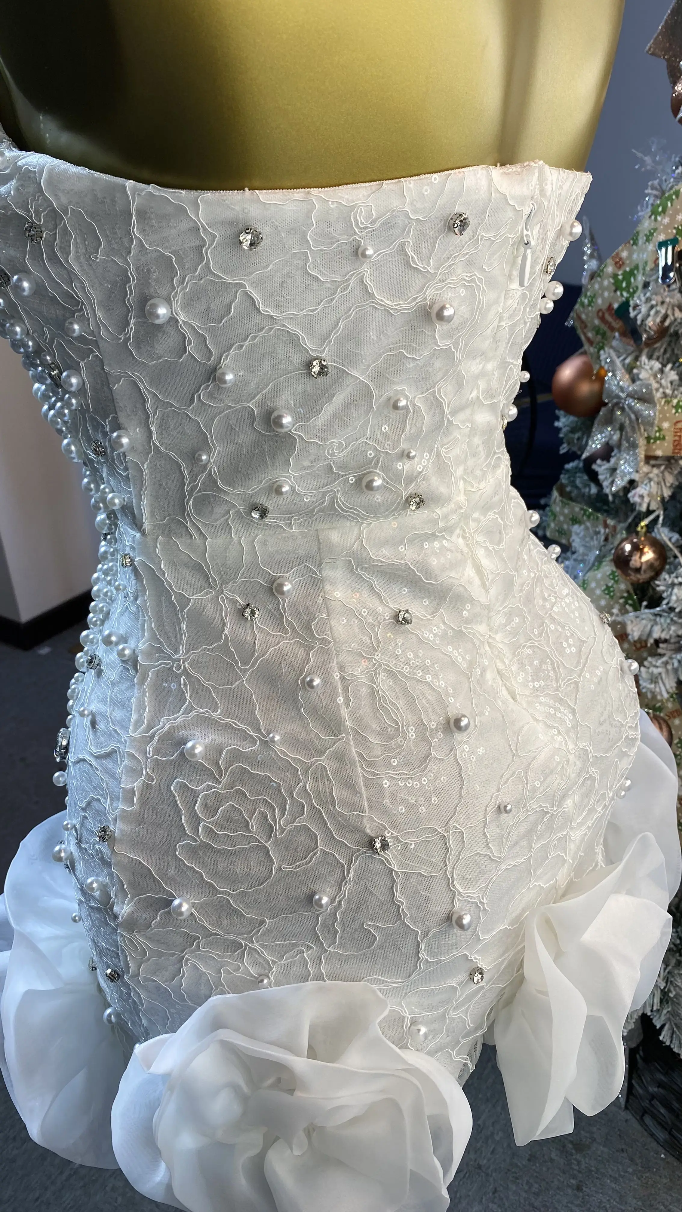 فستان حفلات صغير فاخر بدون ظهر لعام 2025، ثوب مسائي أنيق للنساء، فستان عيد ميلاد، تنورة قصيرة مطرزة باللؤلؤ-GZXX254