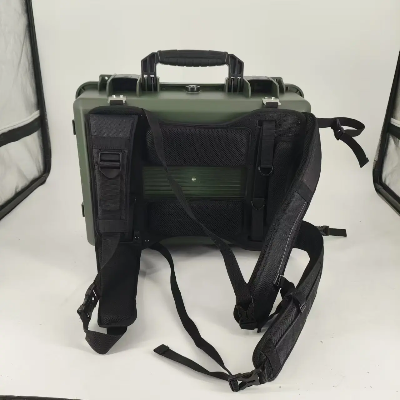 DPC114 Large High-quality Hard Plastic Equipment Safety Protective Carrying Tool Case with Strap System