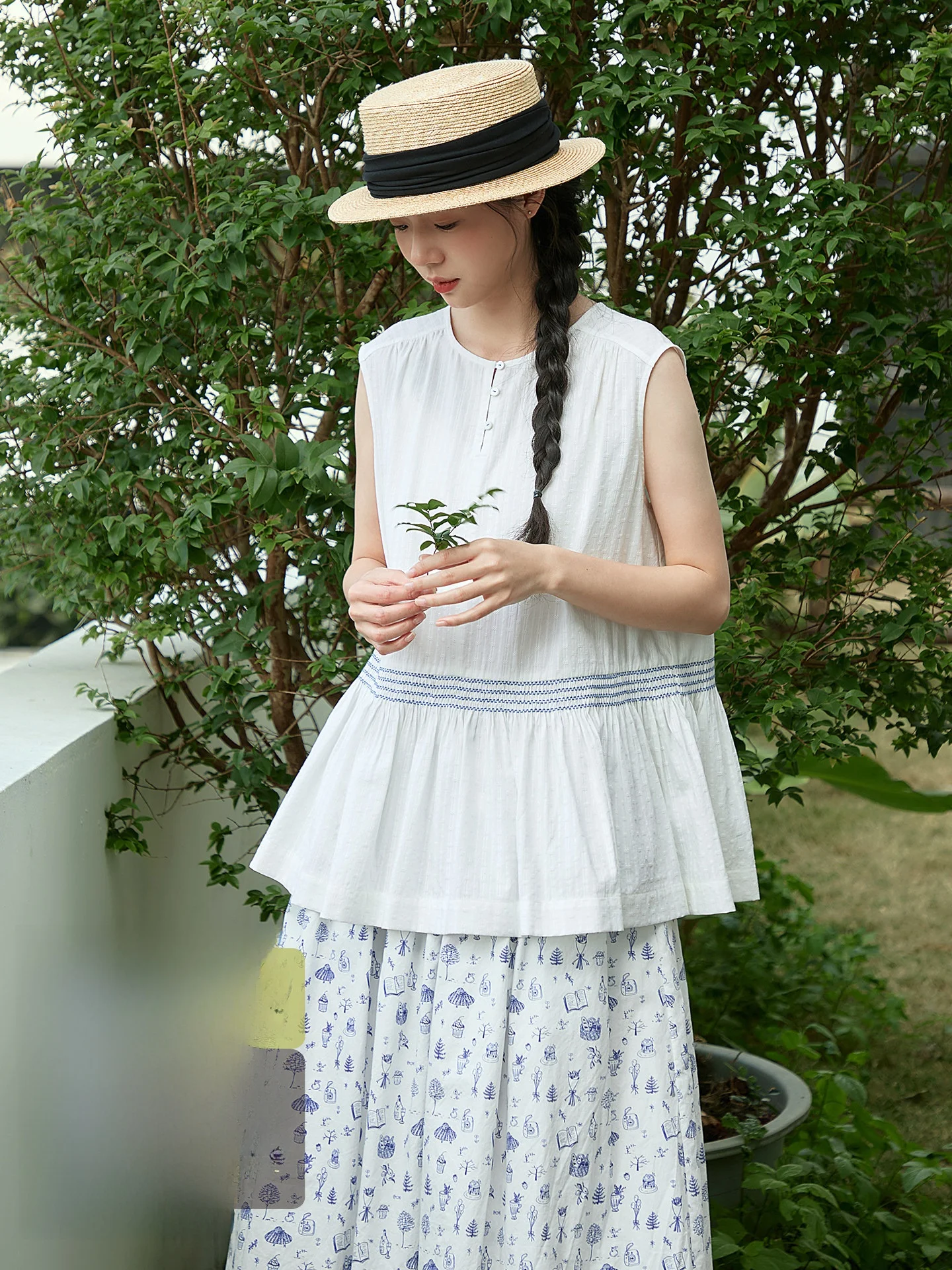

Original Japanese Style Artistic Sleeveless Cotton Linen Blend round Neck Doll Shirt Women Summer Loose Fit Vintage Wind Shirt