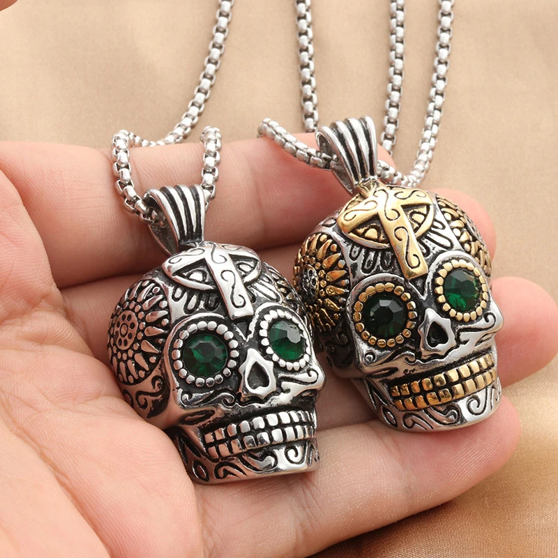 

316L Stainless Steel Gothic Skull Pendant Necklace for Men Boy Punk Hip Hop Personality Overbearing Green Stone Necklace Jewelry