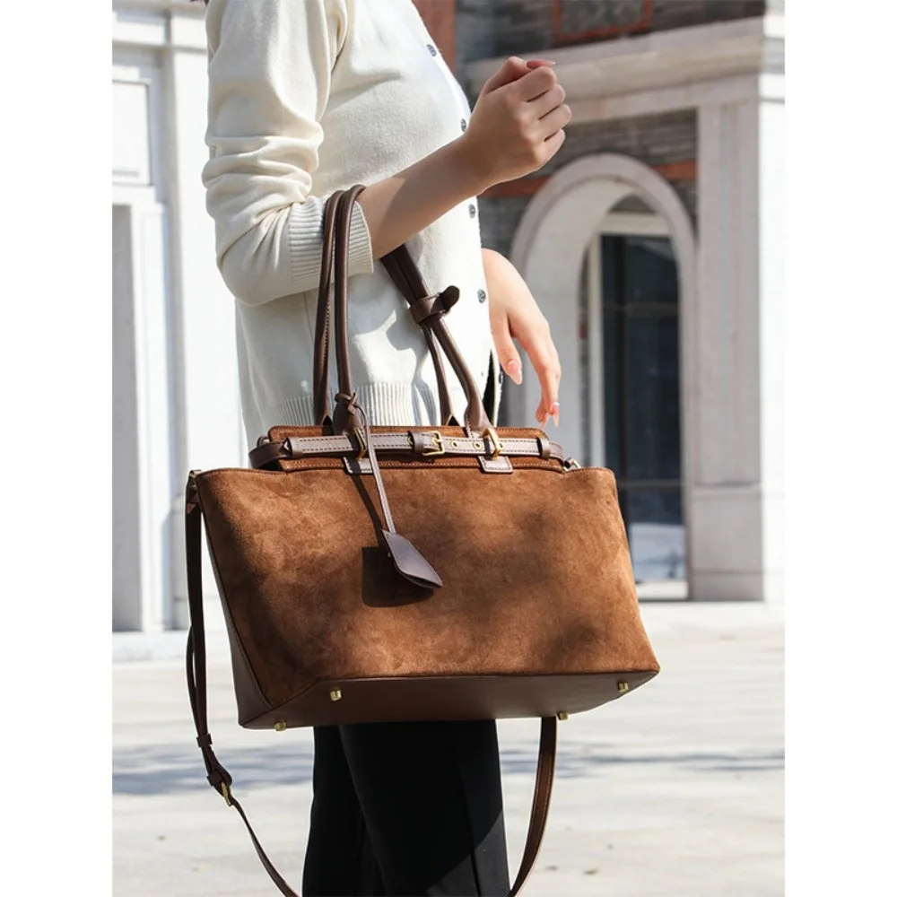 

Luxury Designer High-end Cowhide Leather / Suede Women Satchels Tote Bag Brown Winter Retro Large Capacity Female Shoulder Bags