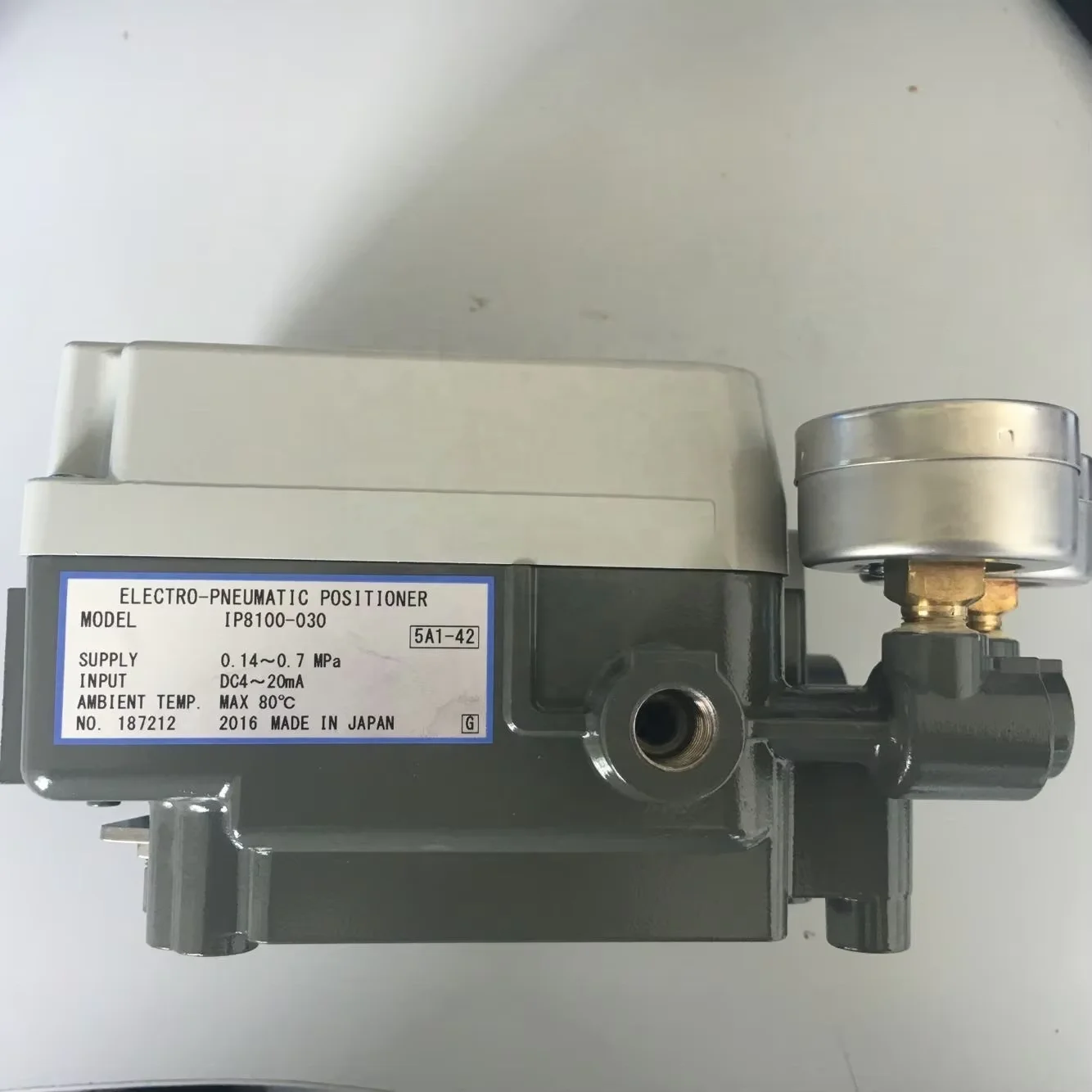 STOCK Original Electro-Pneumatic Positioner Ip8000 Ip8100 with Improved Visibility of the Pressure Indicator