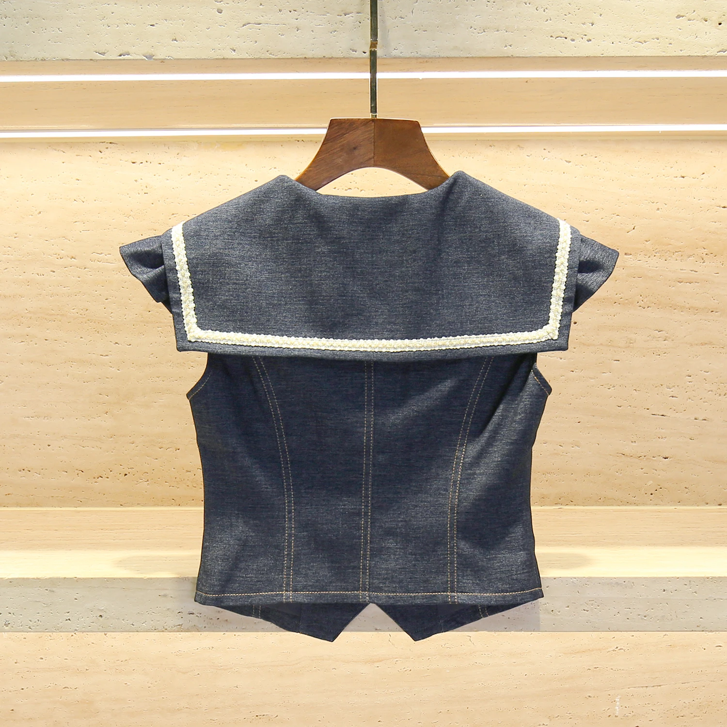 Sweet Sle ort Denim Vest Women's Top Navy Collar Fly Sve High-End Women's Clothing South Oil Spring 2024 Collection
