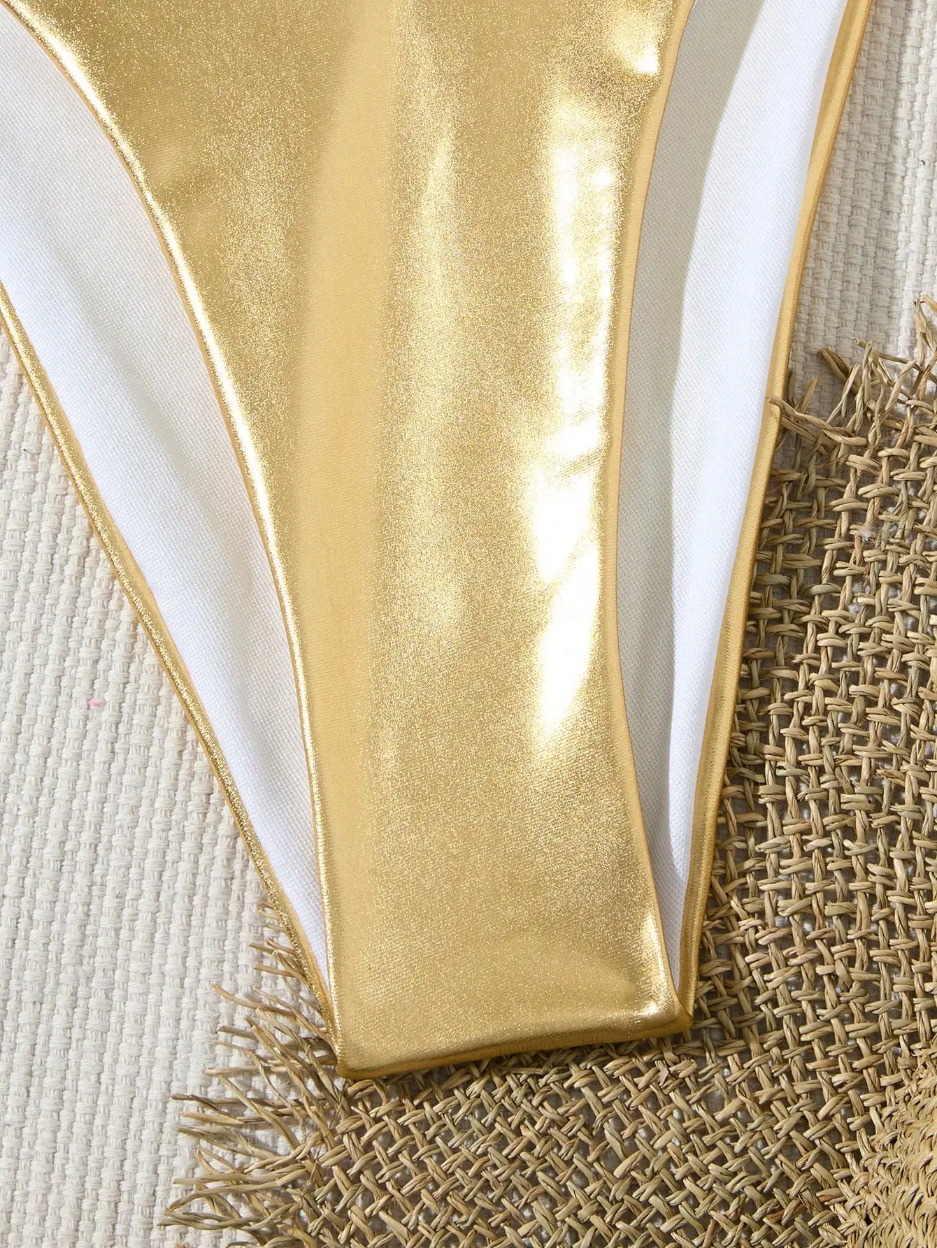 Bikini Tali Halter 2025 Baju Renang Segitiga Wanita Pakaian Renang Emas Seksi Wanita Mandi Pakaian Renang Pakaian Pantai XL