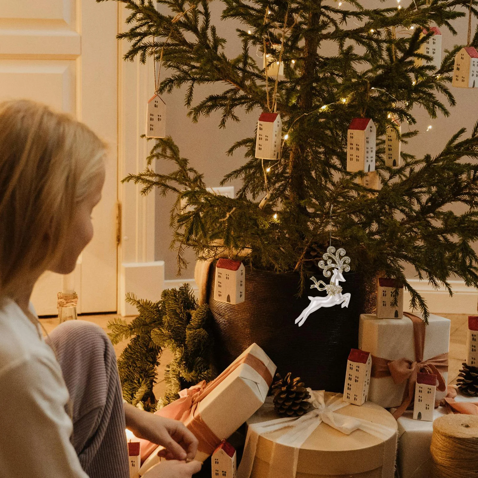 

Reindeer Hanging Ornament Christmas Deer Decor For Xmas Tree Indoor Outdoor Holiday Party Decoration Elk Pendant