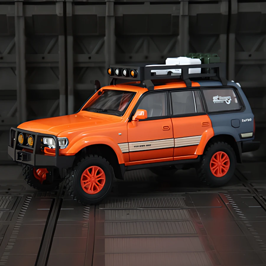 

1:24 модель внедорожника из сплава Toyota Land Cruiser LC80 с рулевой подвеской и детскими игрушечными дверцами, которые можно открыть