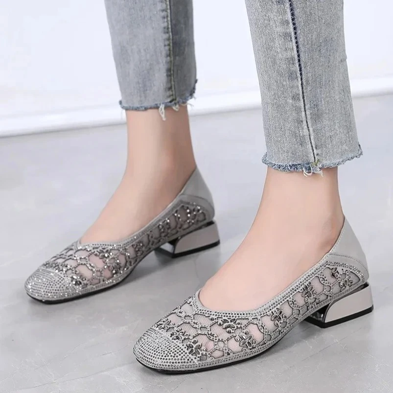 

2025 г., модные женские летние одиночные туфли ярких цветов на тонком высоком каблуке с круглой головкой для девочек