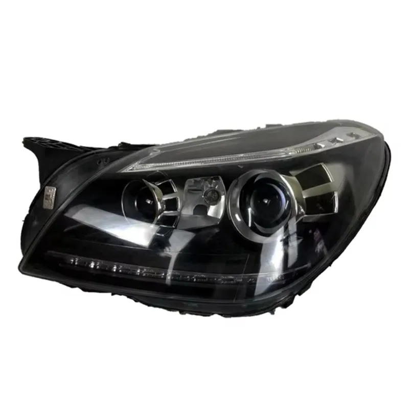 For Benz SLK172 SLK200 SLK250 SLK350 SLK55 R172 Auto Car Xenon Adaptive Headlight 6000k Color Temperature With Black Background