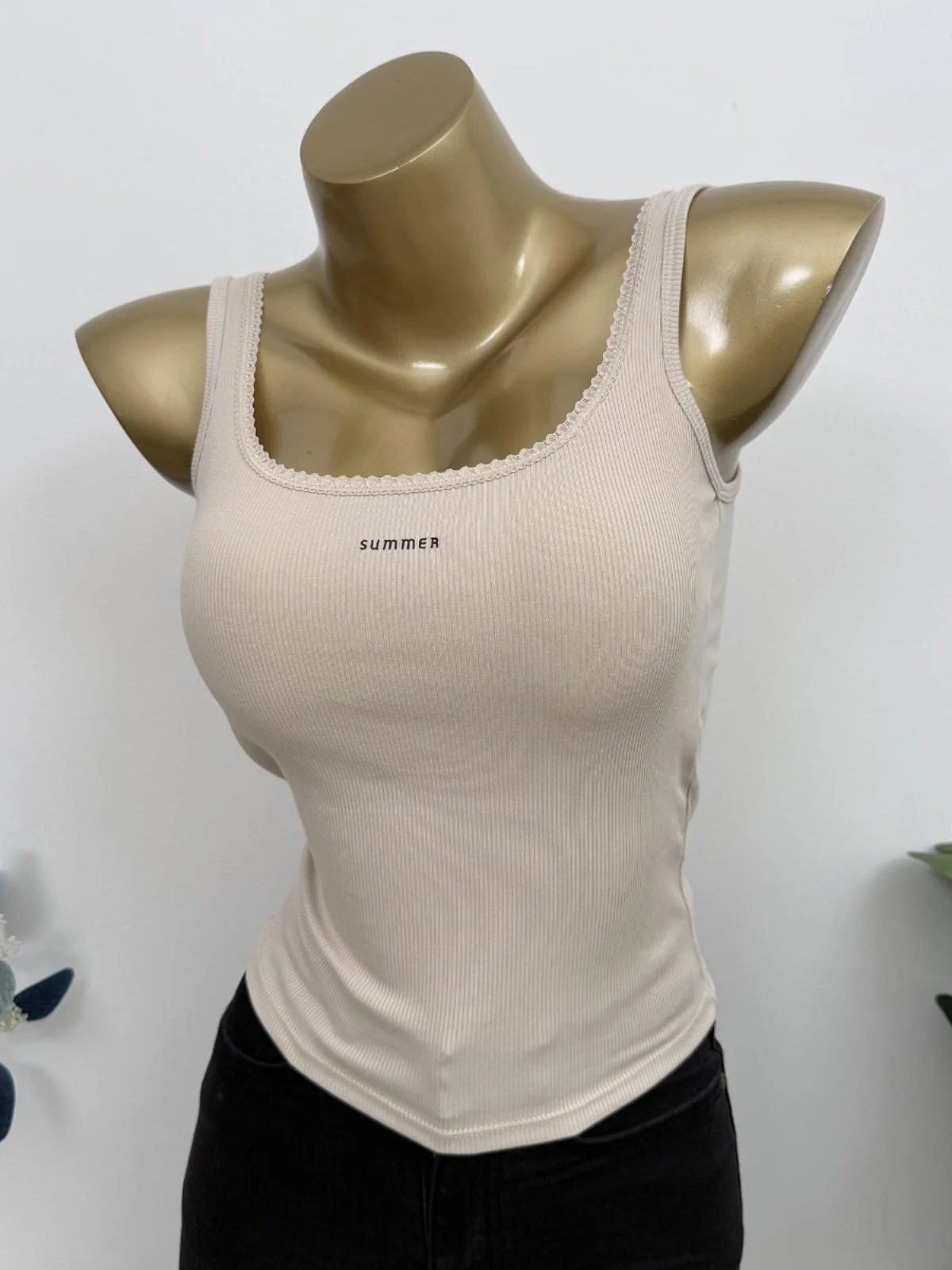 Women's Letter Strap Vest Inner Wear Summer 2025 New Beautiful Back Bra Integrated Base Layer with Chest Pad Outerwear Top