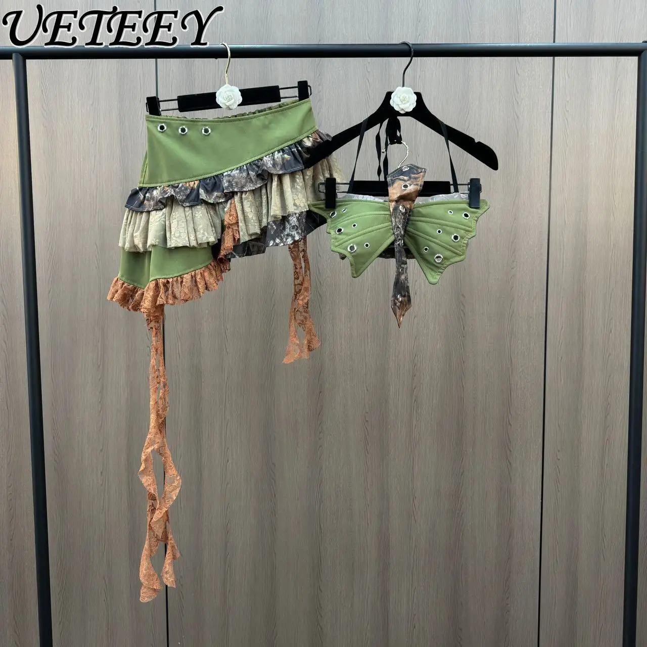 

Spring Summer 2025 New Heavy Industry Lace Splicing Crop Tops Butterfly Design Short Vest and Mini Skirt Spice Girl Suit