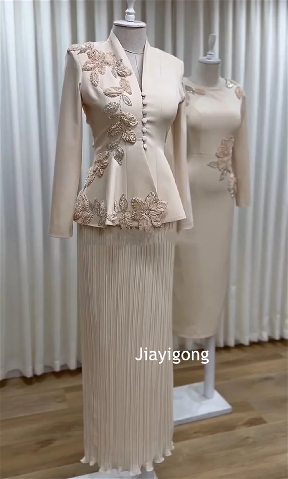 Customized Sparkle Jersey Pleat Sequined Pattern Straight V-neck Long Bespoke Occasion Evening Dresses High Quality