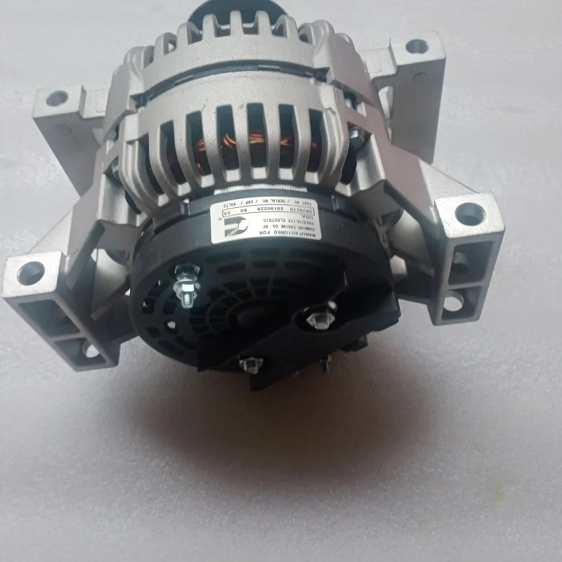 100% brand new high quality dynamo 4365991 2874279 2874453 C4365991 ISZ alternator 4365991 2874279 2874453 C4365991