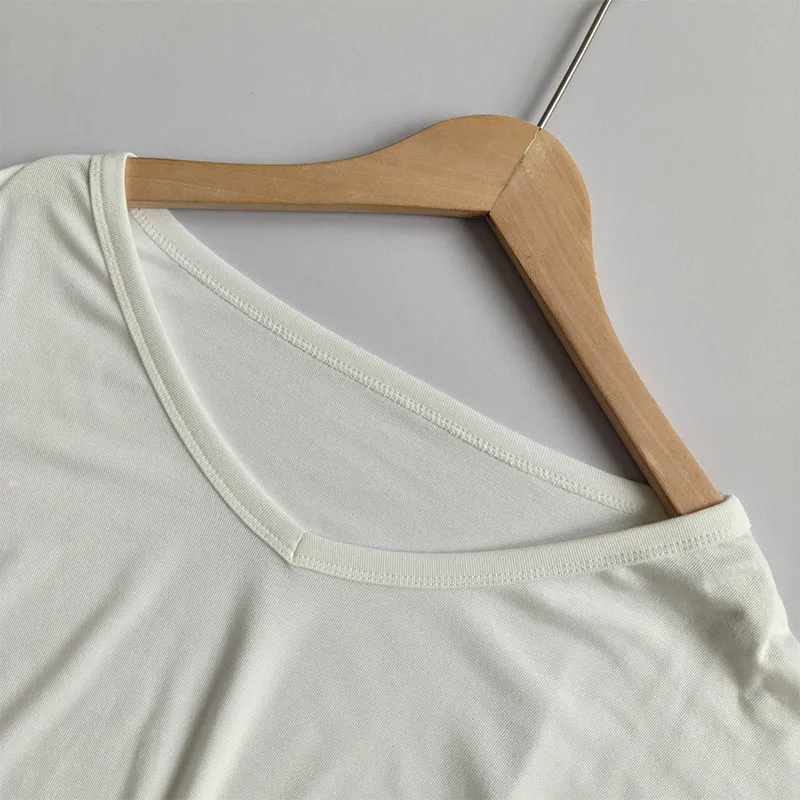 2026 Frühling Sommer Neues V-Ausschnitt Yoga Kurzarm-Damen-T-Shirt mit Fledermausärmeln, Schlankes Lauf- und Fitness-Oberteil für Gym und Pilates in Nude – Detail 11