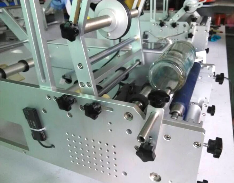 LT-75D Semi Automatic Manual Round Plastic Glass Bottle Jar Self Adhesive Labeling Machine with Coding Transparent Label