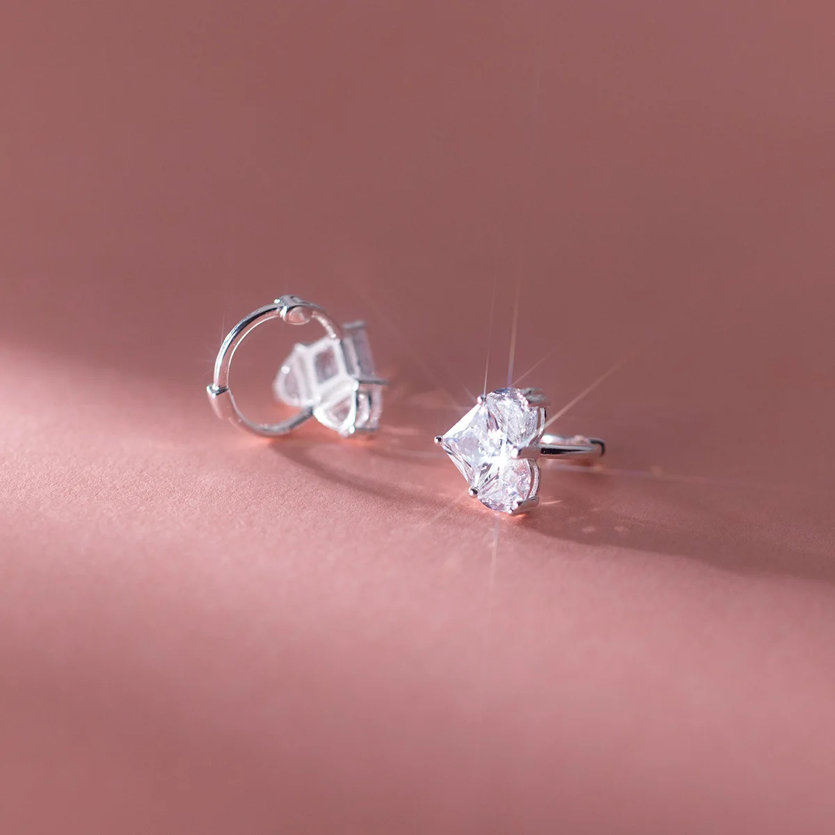 100% 925 Sterling Silver Love Heart Earrings for Women Girl Fashion Romantic Simple Design Jewelry Party Gift Dropshipping