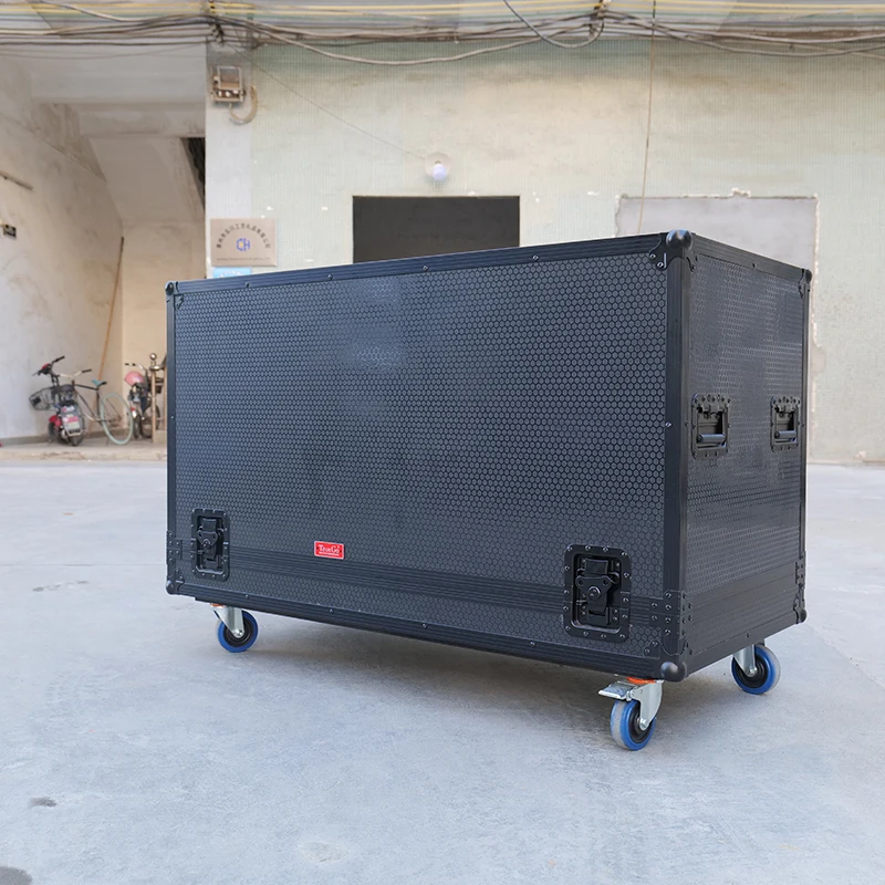 Waterproof Aluminum 55'' Confidence Monitor Carrying Black Flight Case - Image 2