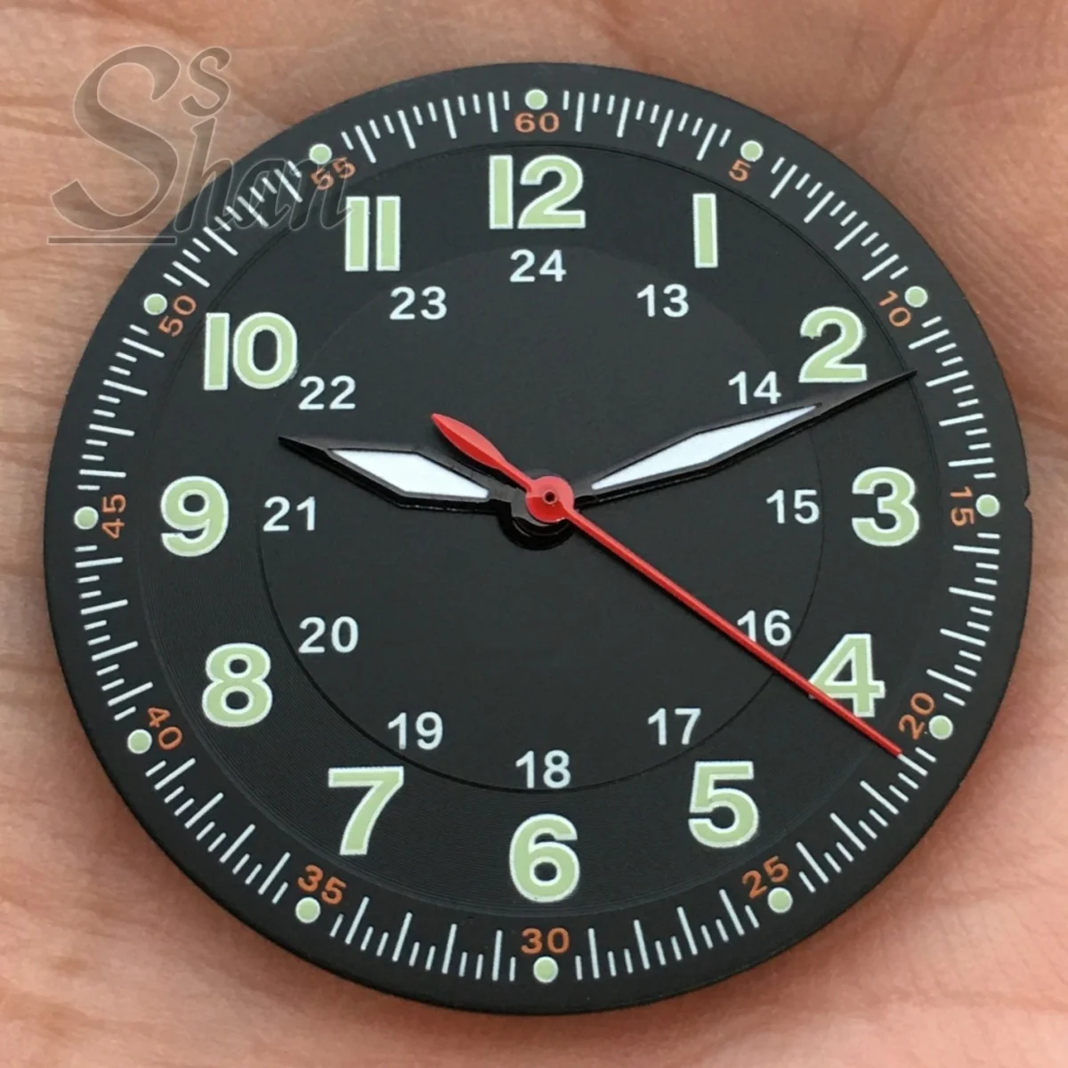 

Classic 29mm aviator style watch dial is set with Arabic numerals suitable for NH35 and NH36 ETA2824 PT5000 automatic movement