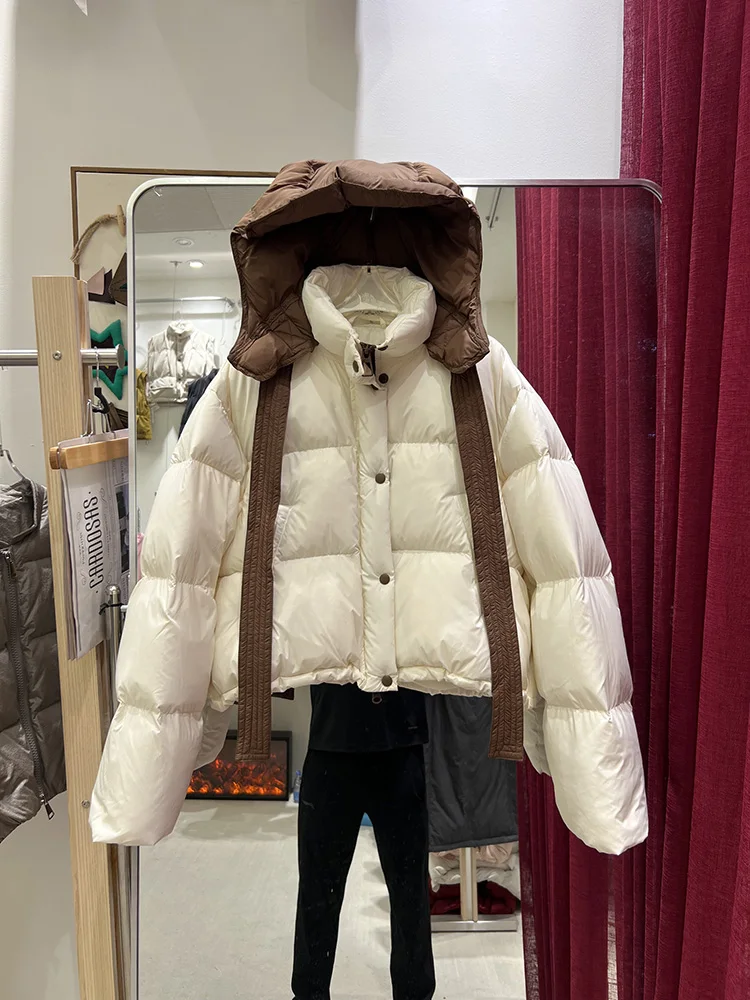 

2025 winter new down jacket women's short style hooded color contrast fashion design loose white duck down jacket trend