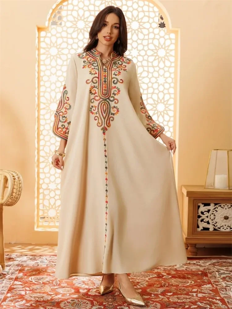 2025 Ramadan Muslim Women's Embroidered Loose Abaya Dresses for Women Dubai Elegant Casual Kaftan Muslim Dress Women Gowns