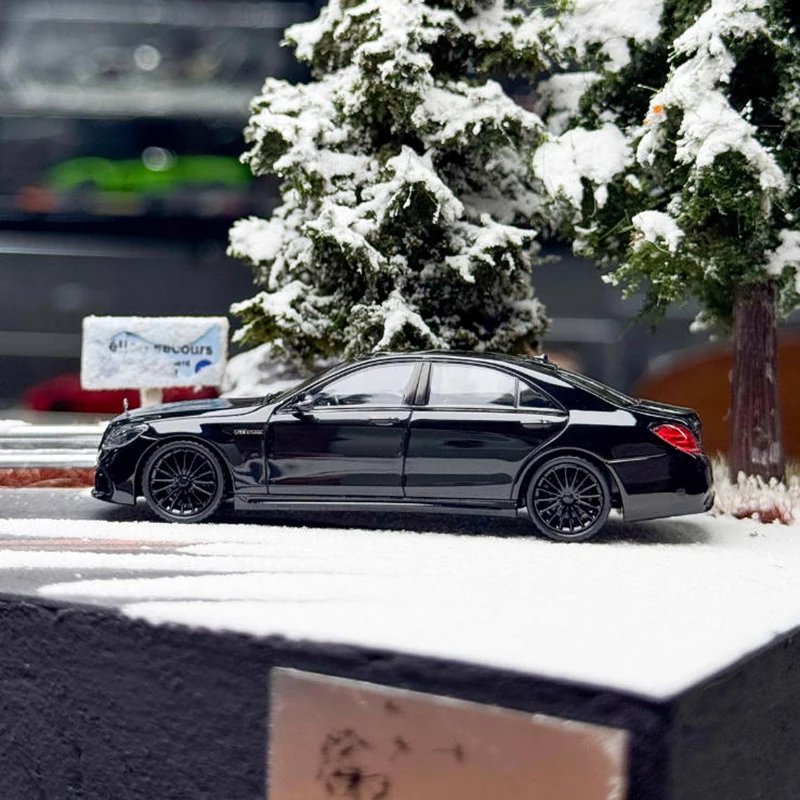 نموذج الملك 1:64 S65 AMG W222 نموذج سيارة مصنوع من خليط معدني مجموعة ثابتة ألعاب هدايا العيد المزخرفة