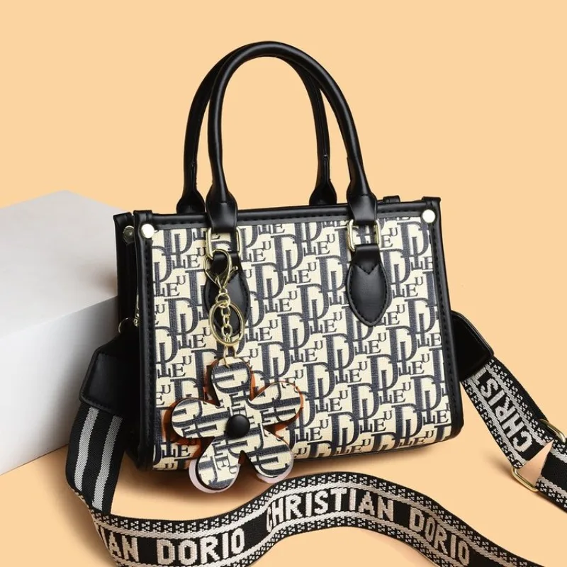 

Высококачественная женская сумка нового стиля 2025 года, модная и универсальная, большая вместительная сумка через плечо на одно плечо и сумка