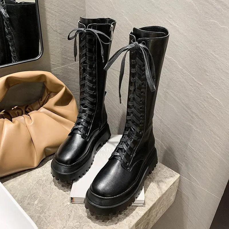 2025 Modische Chunky-Plateau-Motorradstiefel für Damen, Herbst-Winter PU-Leder Kniehohe Stiefel, Punk-Stil mit Dicker Sohle, Lange Botas – Detail 15