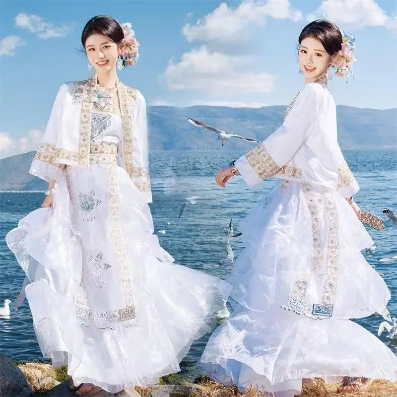 2026 Spring Hmong Costume Women's Traditional Chinese Dress Travel Wedding Bride Uniform Carnival Stage Performance Suits Miao