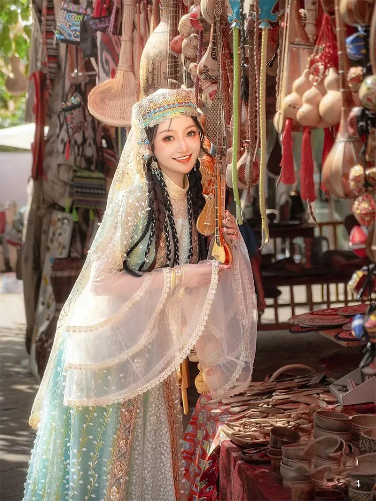 أزياء أداء التصوير الفوتوغرافي الغريبة والسفر