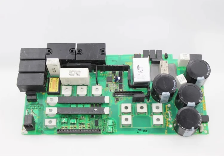 

Б/у A16B-3200-0517 для FANUC A16B-3200-0517/03A Б/у печатная плата