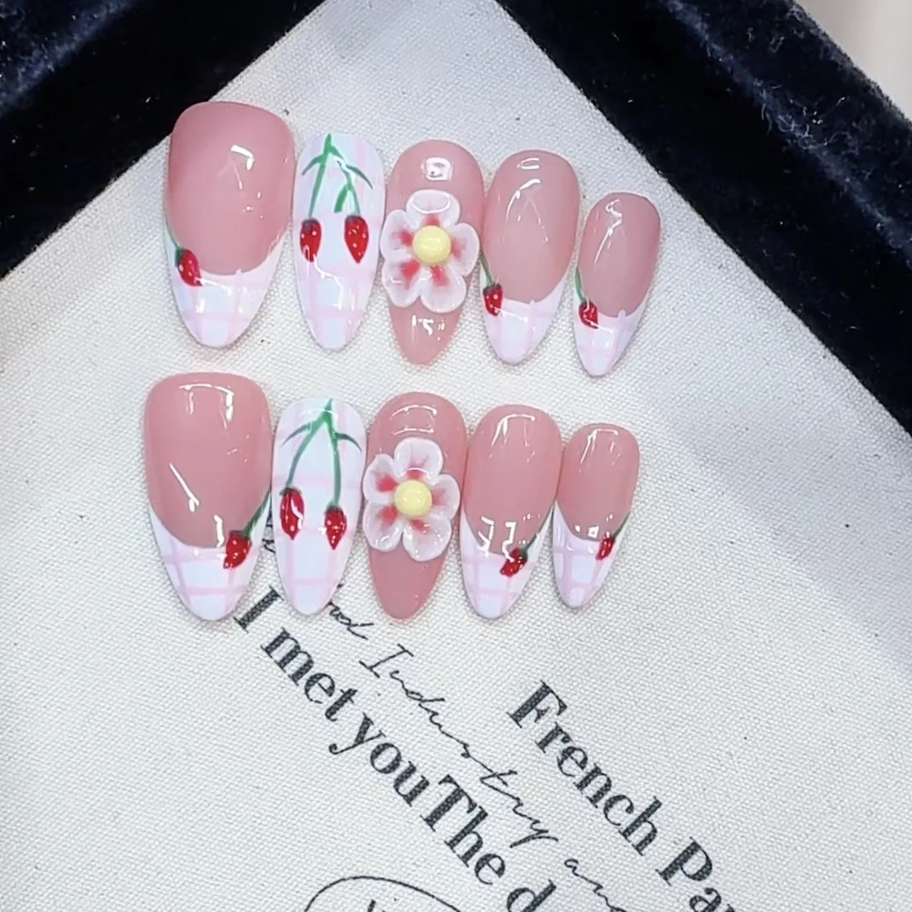 

10Pcs Handmade Press on Nails Cherry Flower Pink Plaid French Tip Artificia Fake Nails Cute Almond Reusable False Nails