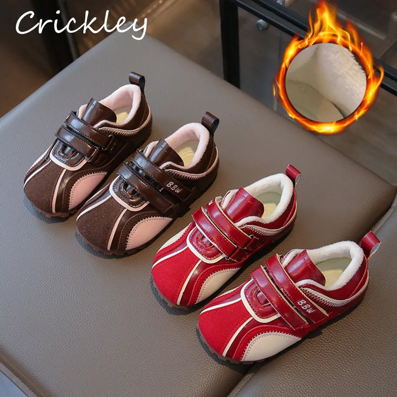 

Модные лоскутные детские кроссовки из искусственной кожи, зимние красные флисовые теплые повседневные туфли с крючками и петлями для девочек, Нескользящая детская спортивная обувь для малышей